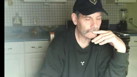 Ray online show from May 2026 08:33:02 AM