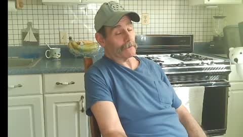 Ray online show from May 2026 08:18:02 PM
