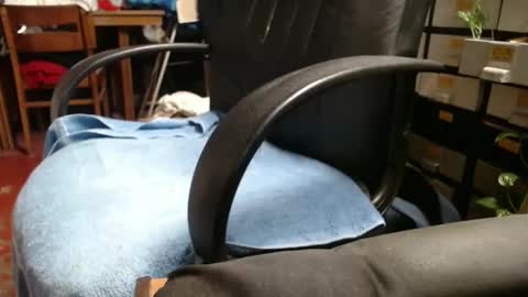 Snapshot of raysmith77777777 chatting on October 2025 12:58:01 AM Ray online show from October 2025 12:58:01 AM