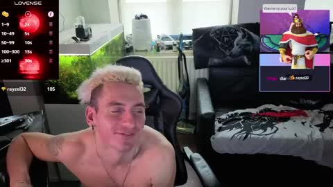 Rayzel online show from May 2026 04:04:02 PM