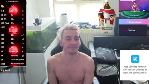 Rayzel online show from May 2026 10:54:01 AM
