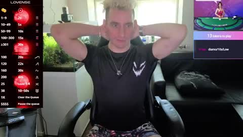 Rayzel online show from May 2026 01:40:01 PM