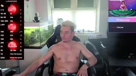 Rayzel online show from June 2026 05:52:01 PM