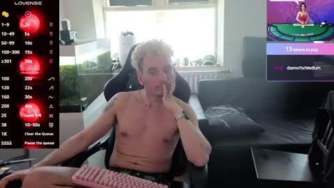 Rayzel online show from June 2026 09:45:02 AM