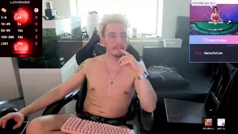 Rayzel White online show from June 2026 01:28:02 PM