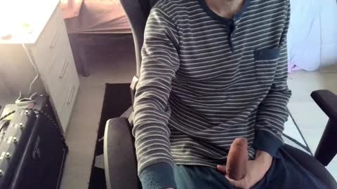 Readytoshowww online show from April 2026 02:06:02 PM