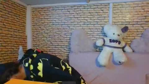 Snapshot of real_coupl3 chatting on December 2025 09:35:01 PM real_coupl3 online show from December 2025 09:35:01 PM