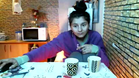 real_coupl3 online show from March 2026 04:38:01 AM