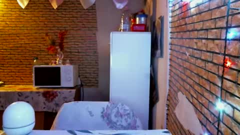 real_coupl3 online show from May 2026 07:42:02 PM