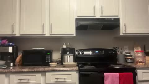 Preston  Stella online show from February 2025 02:26:02 PM