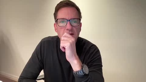 realstuff_ online show from December 2024 04:39:02 PM