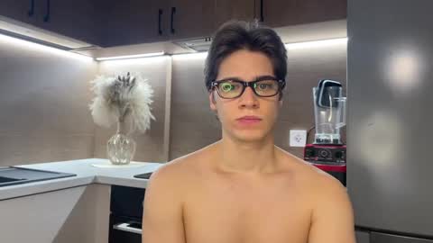 AliceEve online show from February 2025 05:36:01 PM