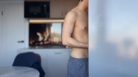 AliceEve online show from February 2025 12:44:02 PM