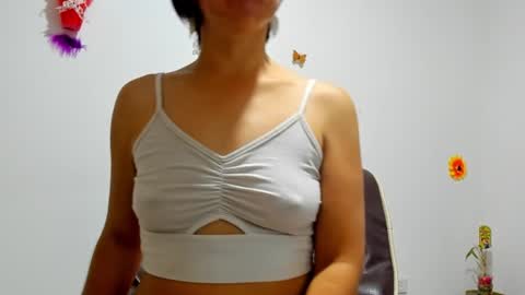 Snapshot of rebbeca09 chatting on December 2024 01:10:01 AM Rebbeca online show from December 2024 01:10:01 AM