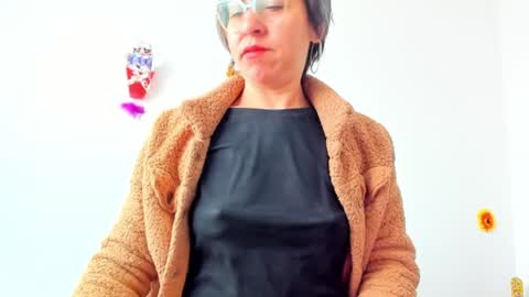 Snapshot of rebbeca09 chatting on January 2025 12:53:02 PM Rebbeca online show from January 2025 12:53:02 PM