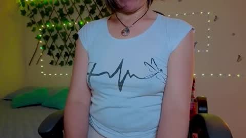 Snapshot of rebbeca09 chatting on October 2025 10:48:01 AM Rebbeca online show from October 2025 10:48:01 AM