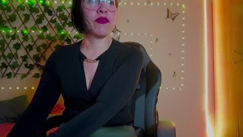 Snapshot of rebbeca09 chatting on October 2025 10:05:02 AM Rebbeca online show from October 2025 10:05:02 AM