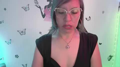 Rebbeca online show from March 2026 12:32:01 PM