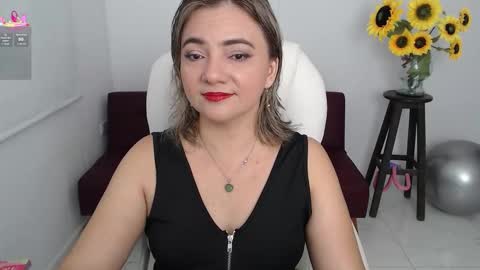 REBECA online show from September 2025 01:32:01 PM