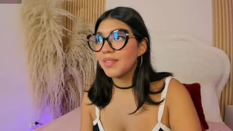 rebeca_taylor_ online show from May 2026 04:31:01 AM