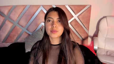 Snapshot of rebeca_williams_ chatting on January 2025 02:33:01 AM Rebeca Williams online show from January 2025 02:33:01 AM