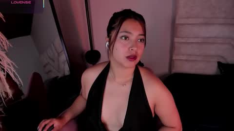 Snapshot of rebeca_williams_ chatting on January 2026 12:42:01 PM Rebeca Williams online show from January 2026 12:42:01 PM