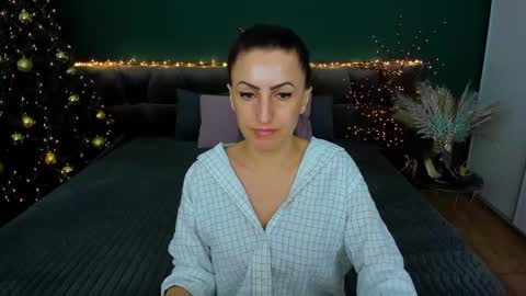 rebecca_diamonds online show from January 2025 05:59:01 AM