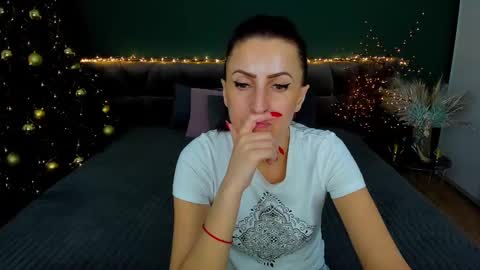 rebecca_diamonds online show from January 2025 09:08:01 AM