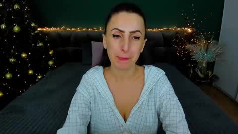 rebecca_diamonds online show from January 2025 09:16:01 AM