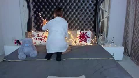 rebecca_diamonds online show from January 2026 06:37:02 AM