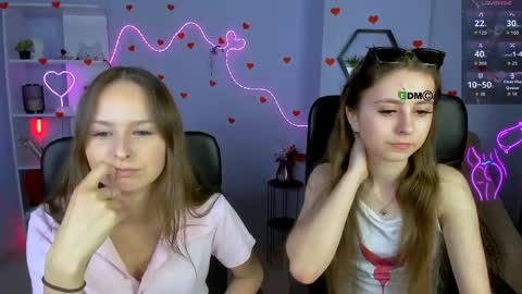 rebecca_smile_ online show from May 2026 12:33:02 PM