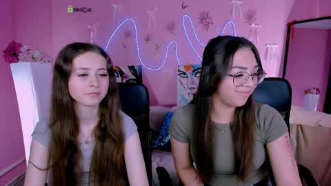 rebecca_smile_ online show from May 2026 05:59:01 AM
