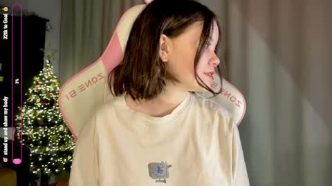 Snapshot of rebeccaniksoon chatting on December 2024 05:37:02 AM Rebecca Nikson online show from December 2024 05:37:02 AM