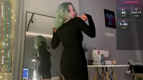 Snapshot of rebeccaniksoon chatting on November 2025 03:06:01 AM Rebecca Nikson online show from November 2025 03:06:01 AM