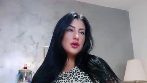 Snapshot of rebeccaryen chatting on December 2025 03:44:02 AM RebeccaRyen online show from December 2025 03:44:02 AM