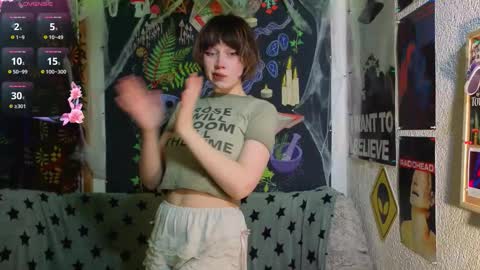 Lara online show from November 2025 08:54:02 PM