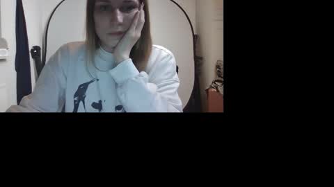 Keely KeKe Kiwi online show from November 2025 01:06:02 AM