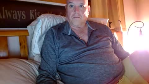 Snapshot of recman15 chatting on October 2025 03:03:02 AM Mtn. Man online show from October 2025 03:03:02 AM