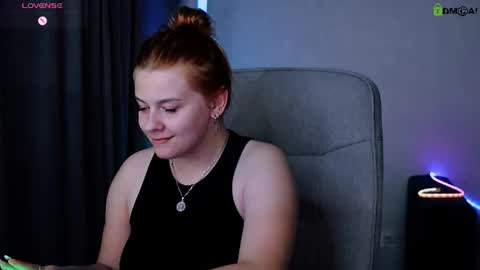 Snapshot of red__dizzy chatting on August 2026 09:50:02 PM red__dizzy online show from August 2026 09:50:02 PM