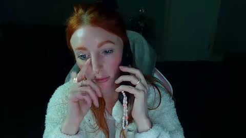 Snapshot of red_firesquirt chatting on February 2025 03:08:01 PM Red - online show from February 2025 03:08:01 PM