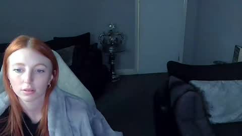 Snapshot of red_firesquirt chatting on February 2025 09:16:02 PM Red - online show from February 2025 09:16:02 PM