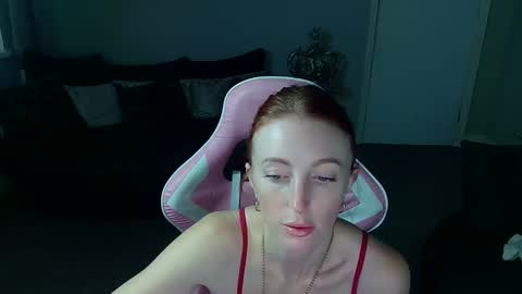 Snapshot of red_firesquirt chatting on November 2025 02:45:02 PM Red - online show from November 2025 02:45:02 PM