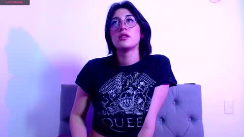 IG   OF red moonn online show from December 2024 10:40:02 AM