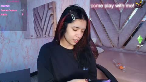 red_pandaa online show from May 2026 03:55:02 AM