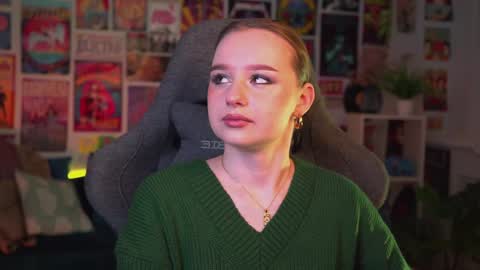 QUEEN OF EVIL online show from December 2024 05:48:01 PM