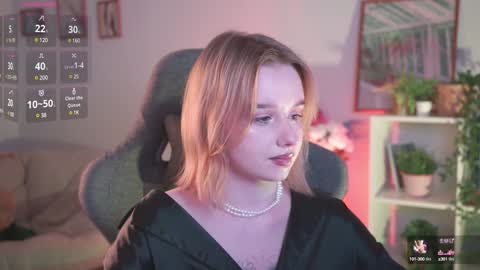 QUEEN OF EVIL online show from December 2024 09:41:02 PM