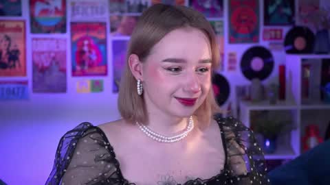 QUEEN OF EVIL online show from December 2024 05:32:02 PM