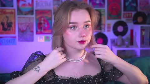 QUEEN OF EVIL online show from December 2024 08:36:01 PM