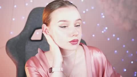 QUEEN OF EVIL online show from February 2025 02:15:02 AM