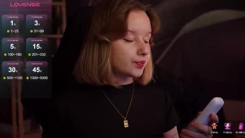 QUEEN OF EVIL online show from September 2025 02:12:01 AM